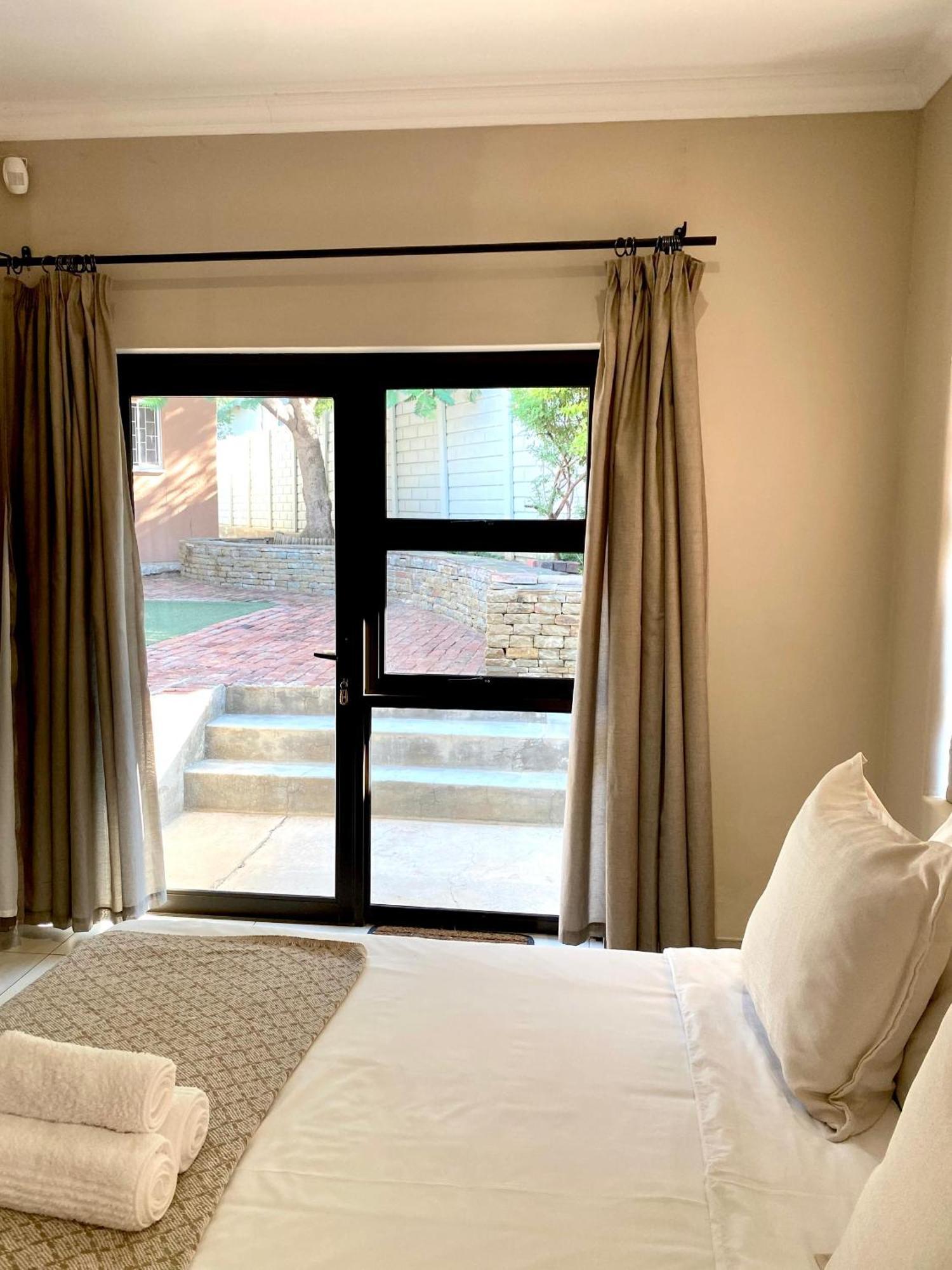 Cavallo Guesthouse Windhoek Luaran gambar